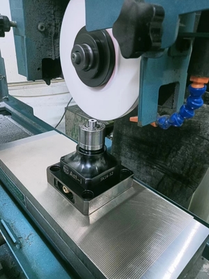 Tipo de aço Superhard do ER dos dispositivos elétricos da máquina de trituração da precisão para o aperto do CNC de 3/4/5 linhas centrais