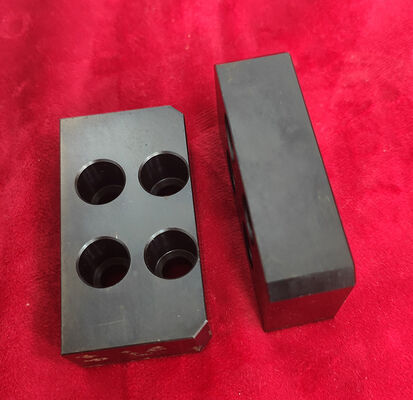 Fixadores de eixo de bloqueio manual com força de bloqueio de 18KN e precisão de repetição de 0,005 mm para usinagem CNC