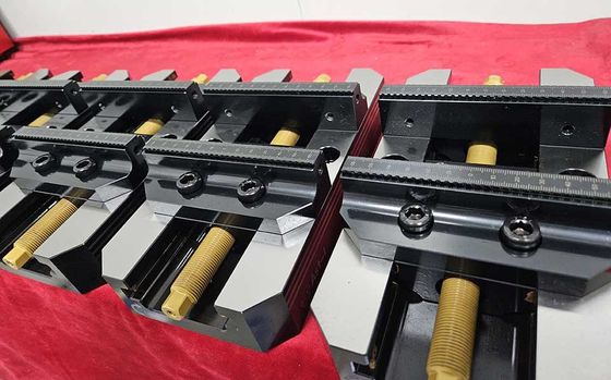 Ferramentas de mecanização CNC de 3 eixos, 4 eixos e 5 eixos